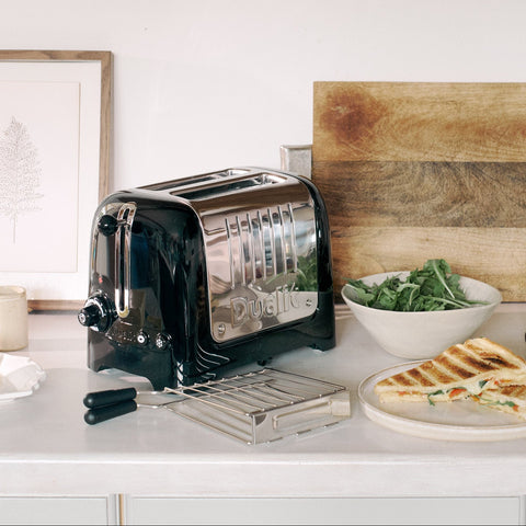 Dualit 4 Slot Lite Toaster in Cream, 46202 | UK Dualit 4 Slot Lite Toaster in Cream, 46202 | UK